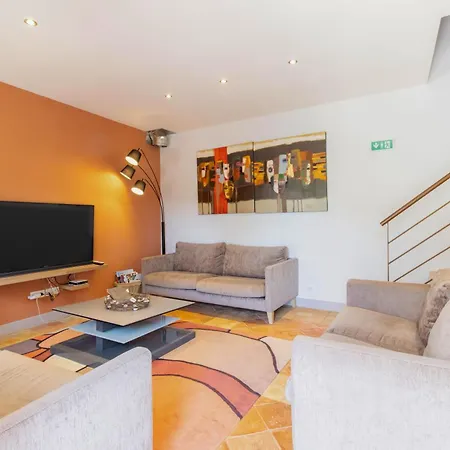 Les Hauts De L'ouysse Holiday home Lacave (Lot)